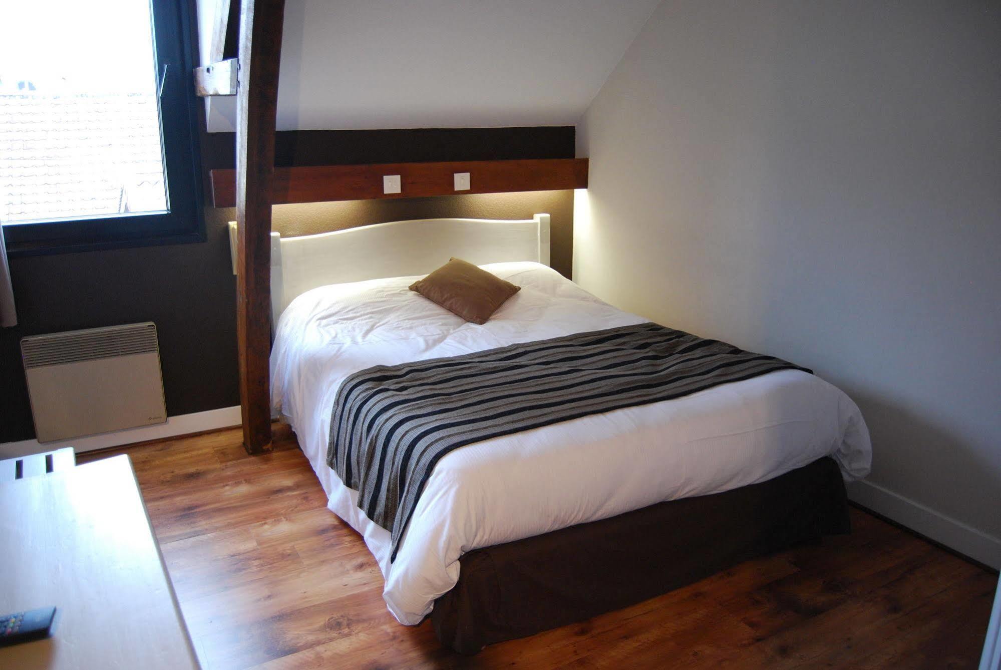 Hotel Caudron รู ภายนอก รูปภาพ