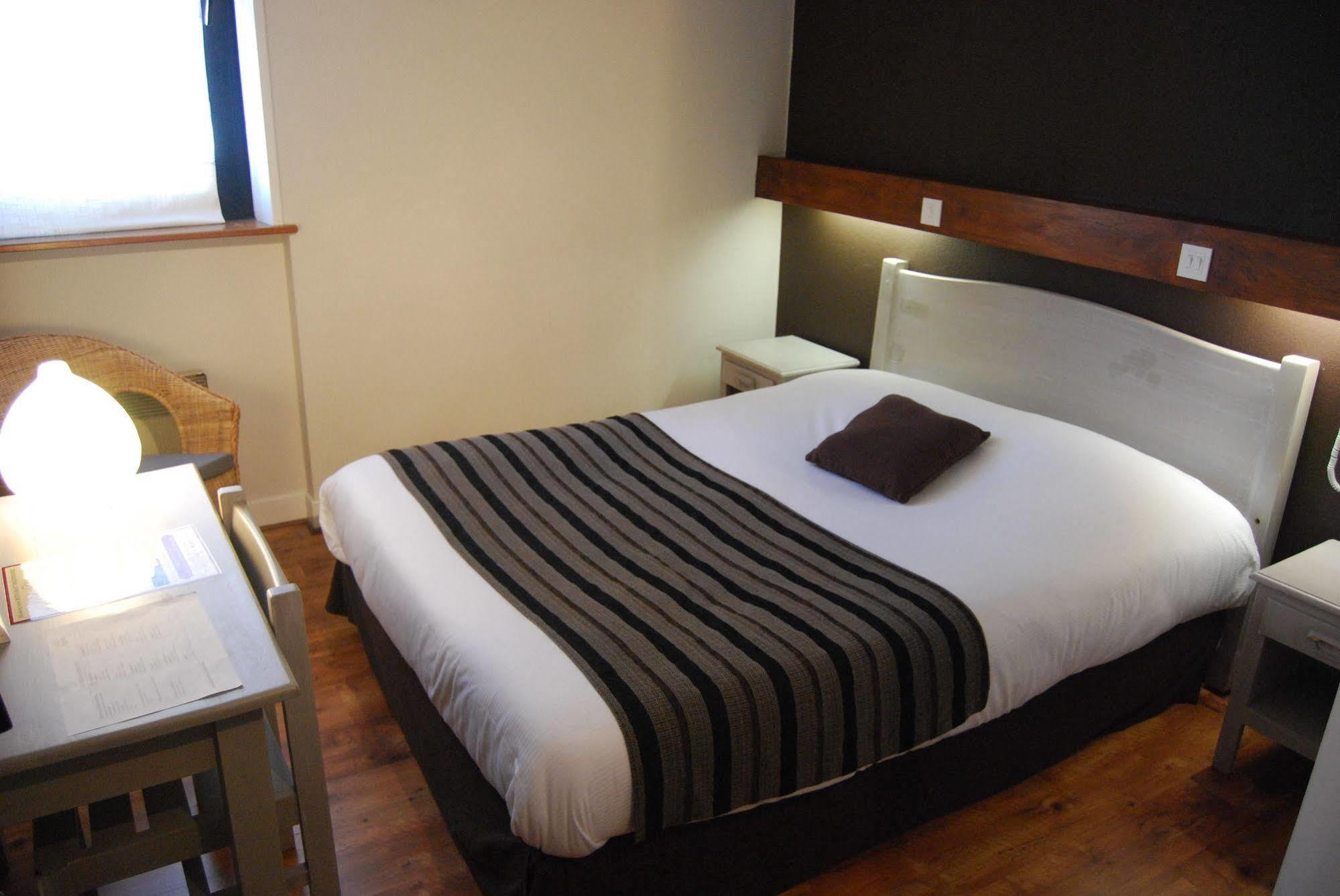 Hotel Caudron รู ภายนอก รูปภาพ