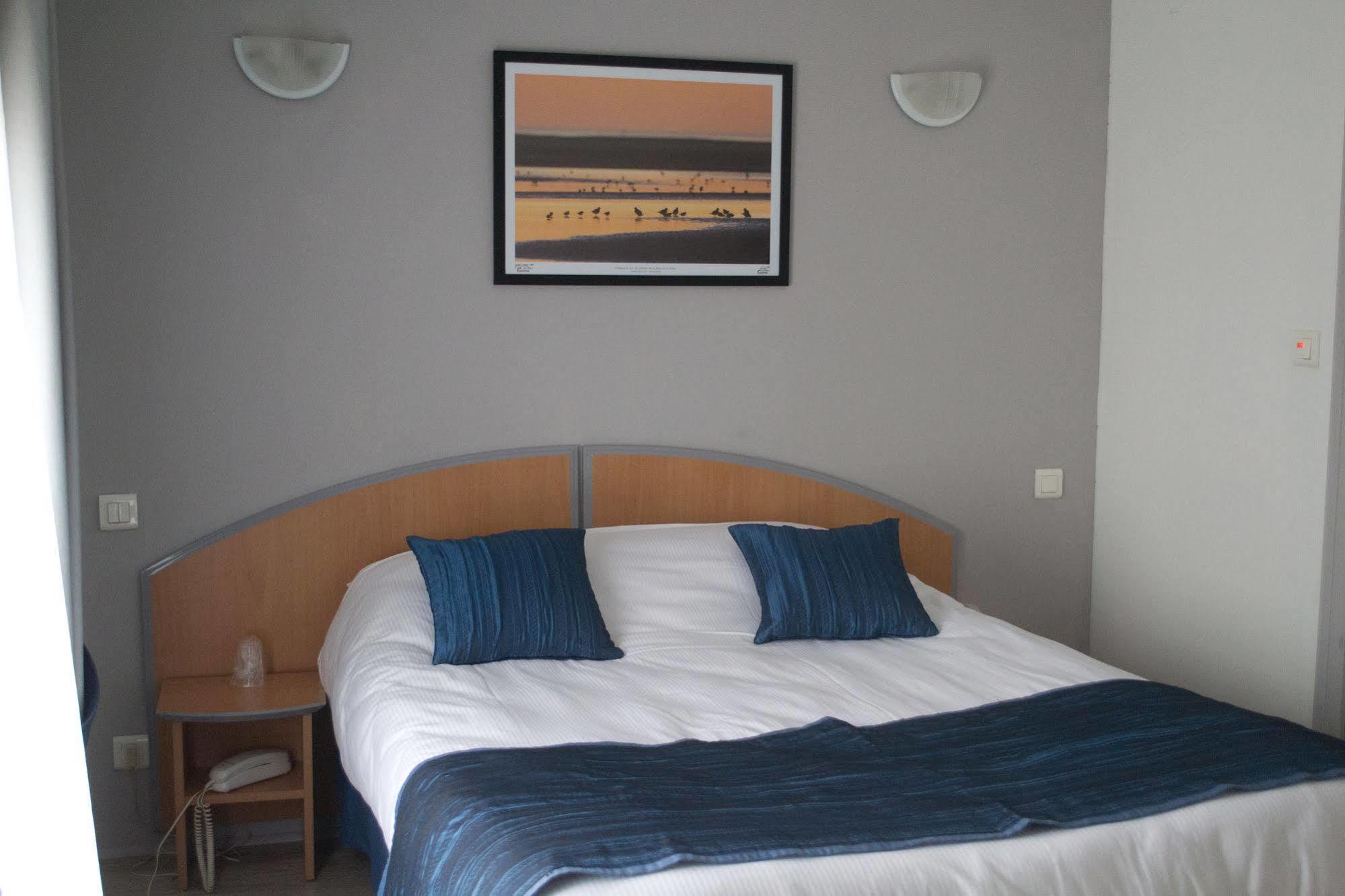 Hotel Caudron รู ภายนอก รูปภาพ